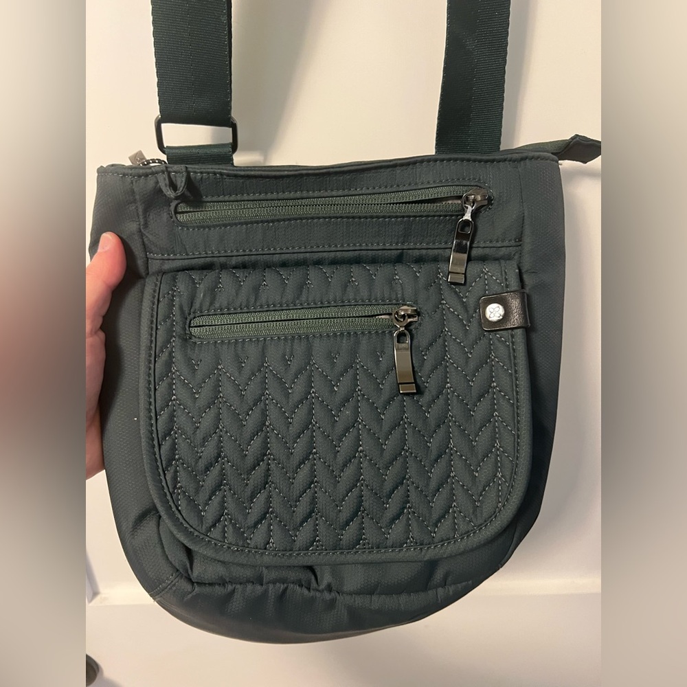 Sherpäni Prima Crossbody, dark green/hunter green